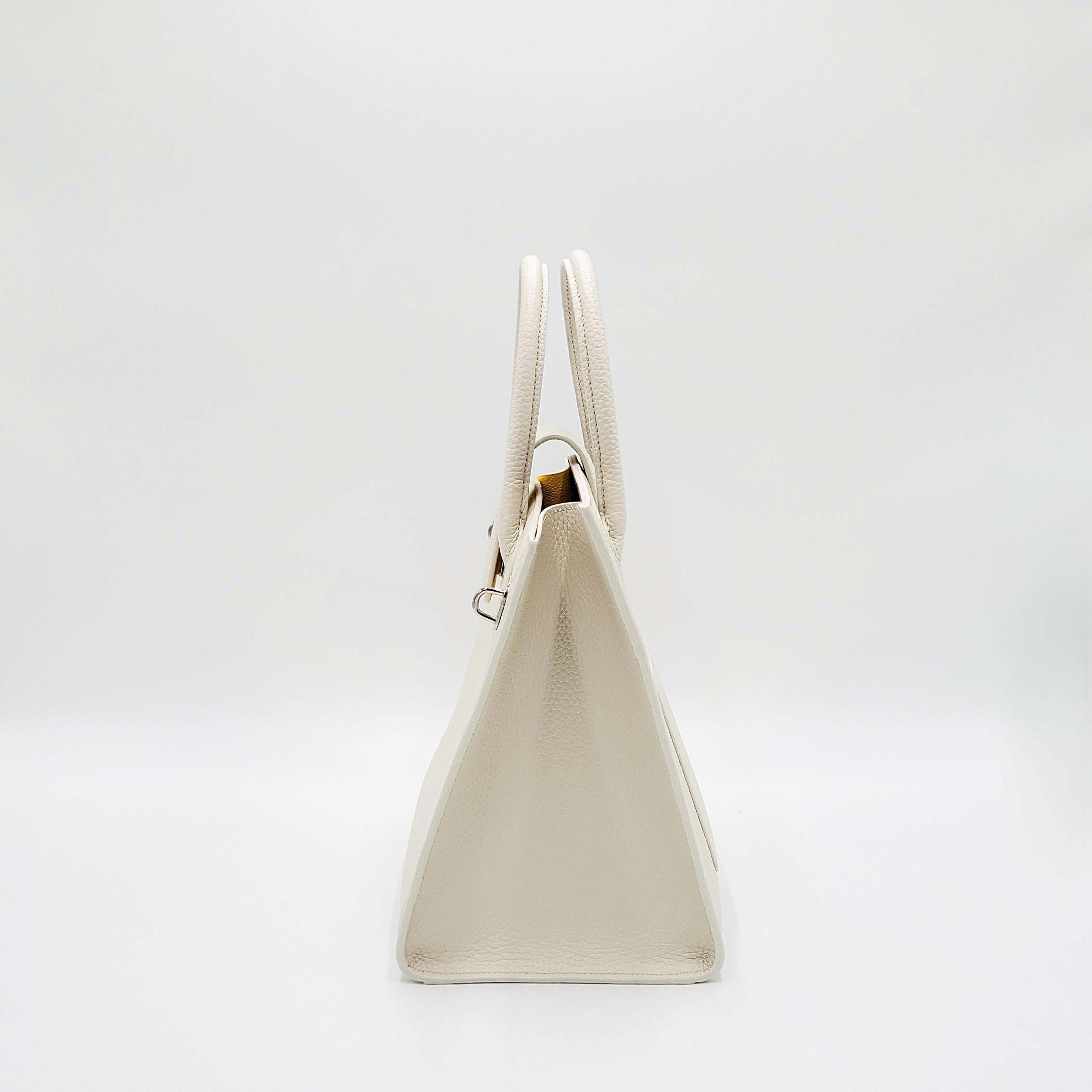 Bella Off-White [벨라 오프-화이트]